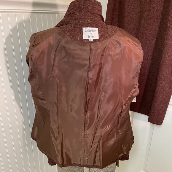 Collections for LeSuit Size 14 Brown Suit with maxi skirt and jacket - Picture 4 of 12
